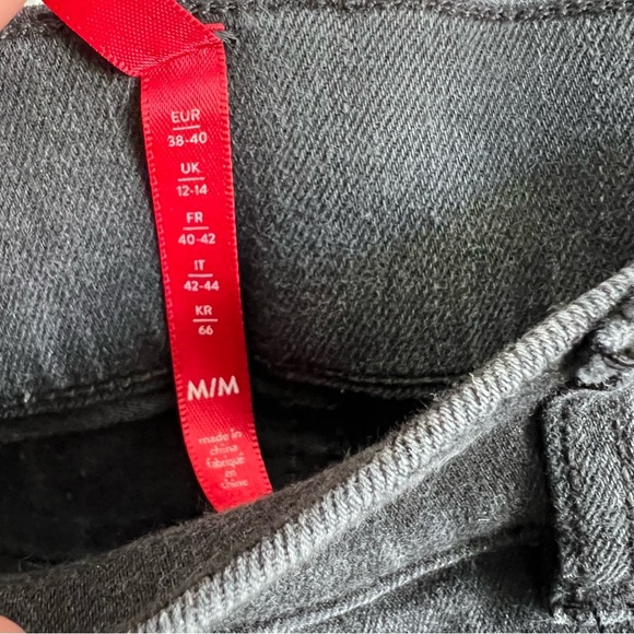 SPANXshape™ EveryWear Ankle Skinny Jeans - Picture 6 of 15